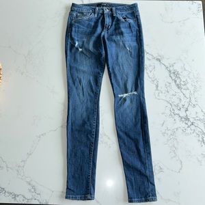 Joe’s Jeans | The Skinny Ripped Knee Size 27